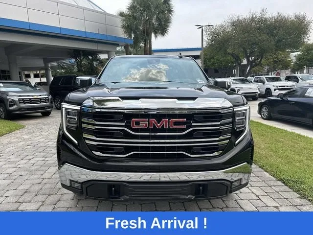2026 GMC Sierra 1500 SLT photo 19