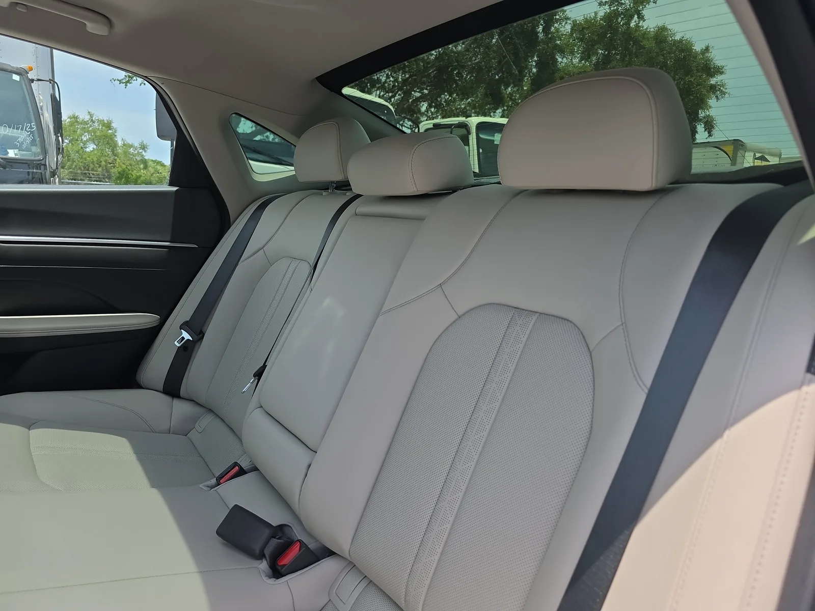 2023 Hyundai Sonata Limited photo 16