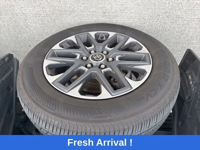 2022 Toyota Tundra 4WD Limited photo 21