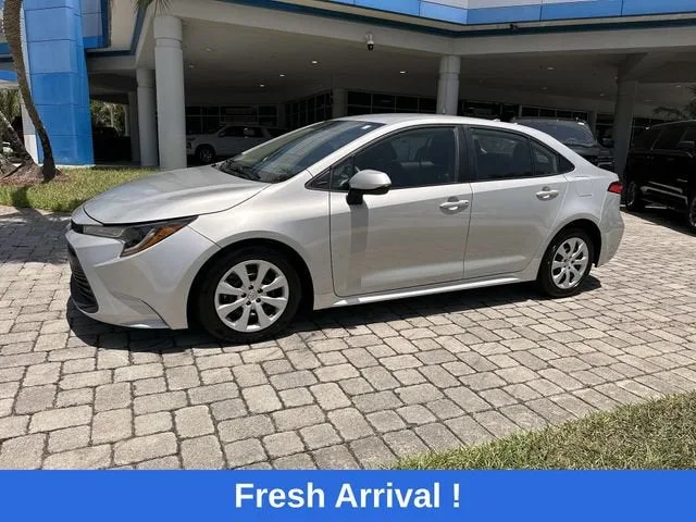 2024 Toyota Corolla LE photo 21