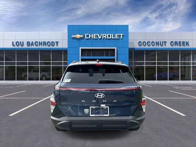 2025 Hyundai Kona SEL photo 7
