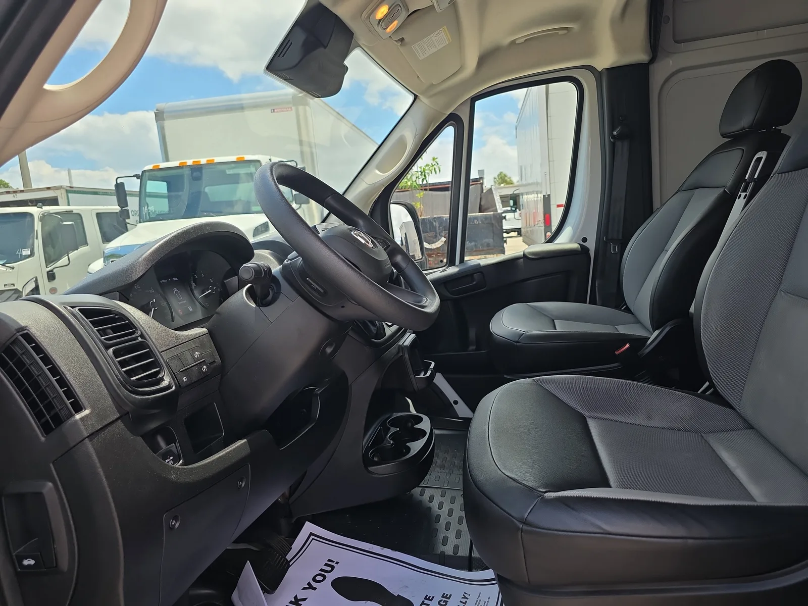 2025 RAM ProMaster Cargo Van Tradesman photo 25