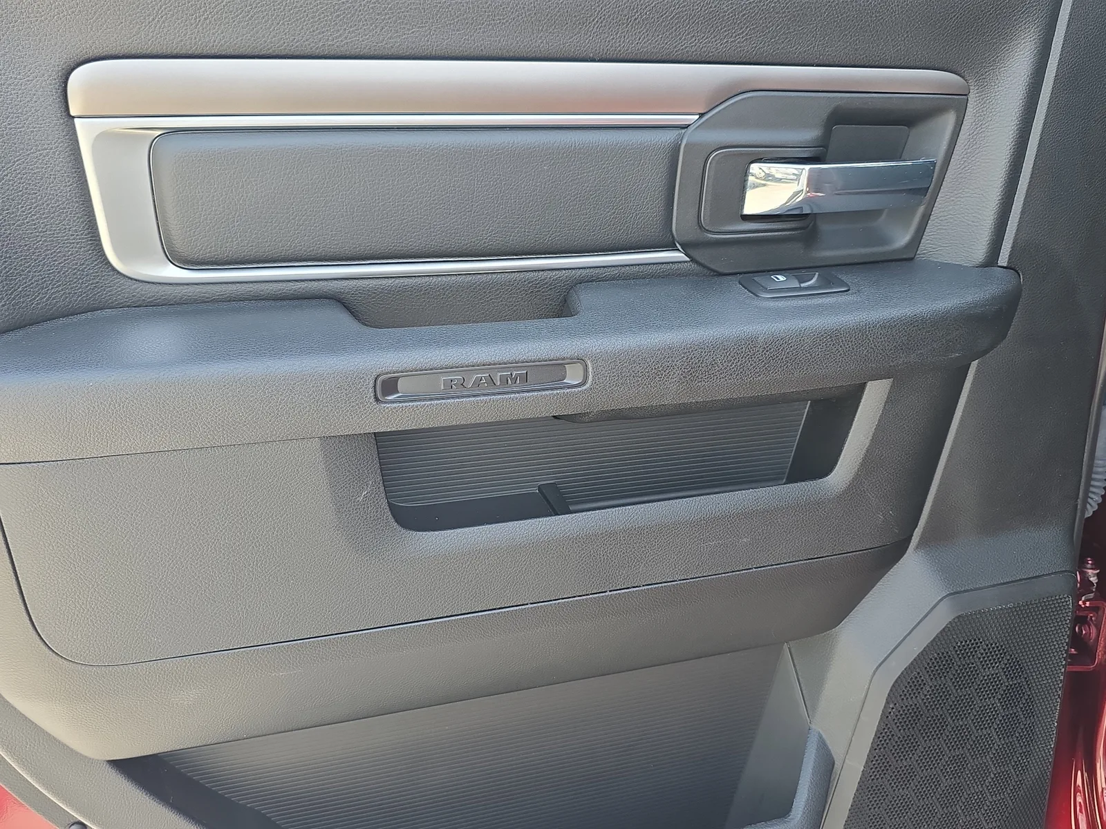 2024 RAM 1500 Classic Warlock photo 14
