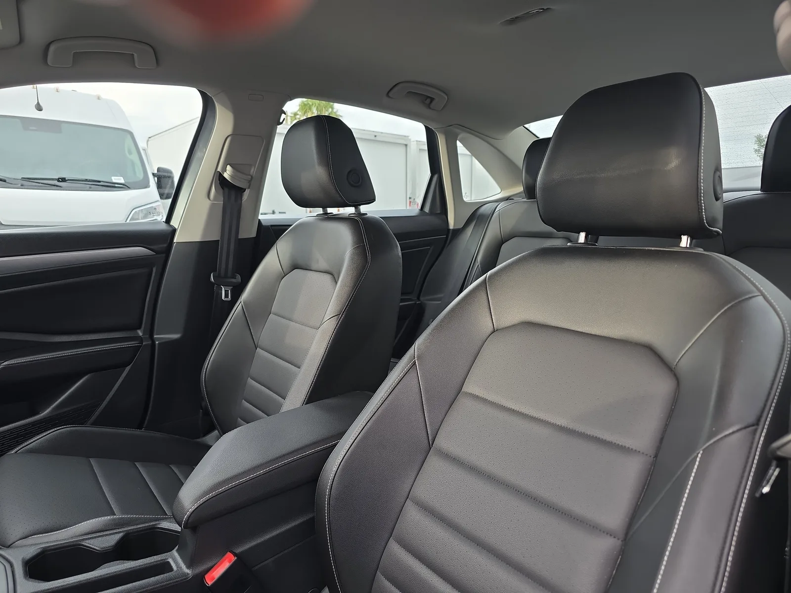 2024 Volkswagen Jetta SE photo 25