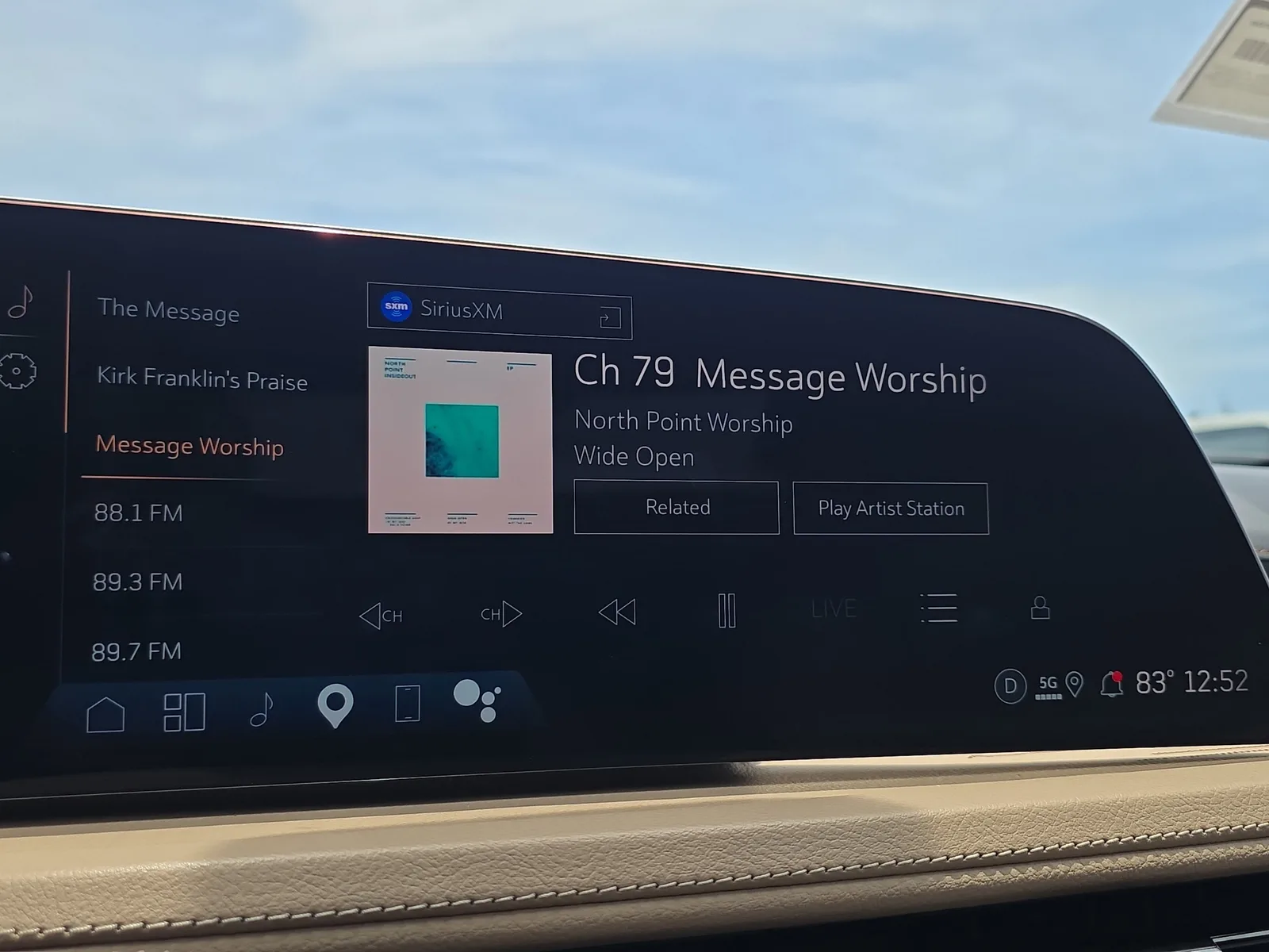 2025 Cadillac XT4 Premium Luxury photo 30