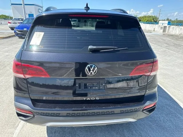 2022 Volkswagen Taos S photo 16