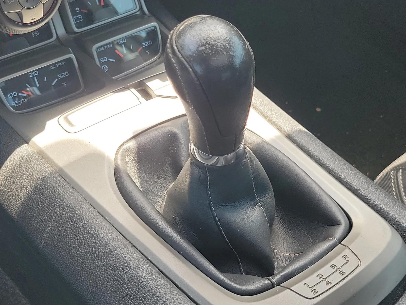 2014 Chevrolet Camaro SS photo 18