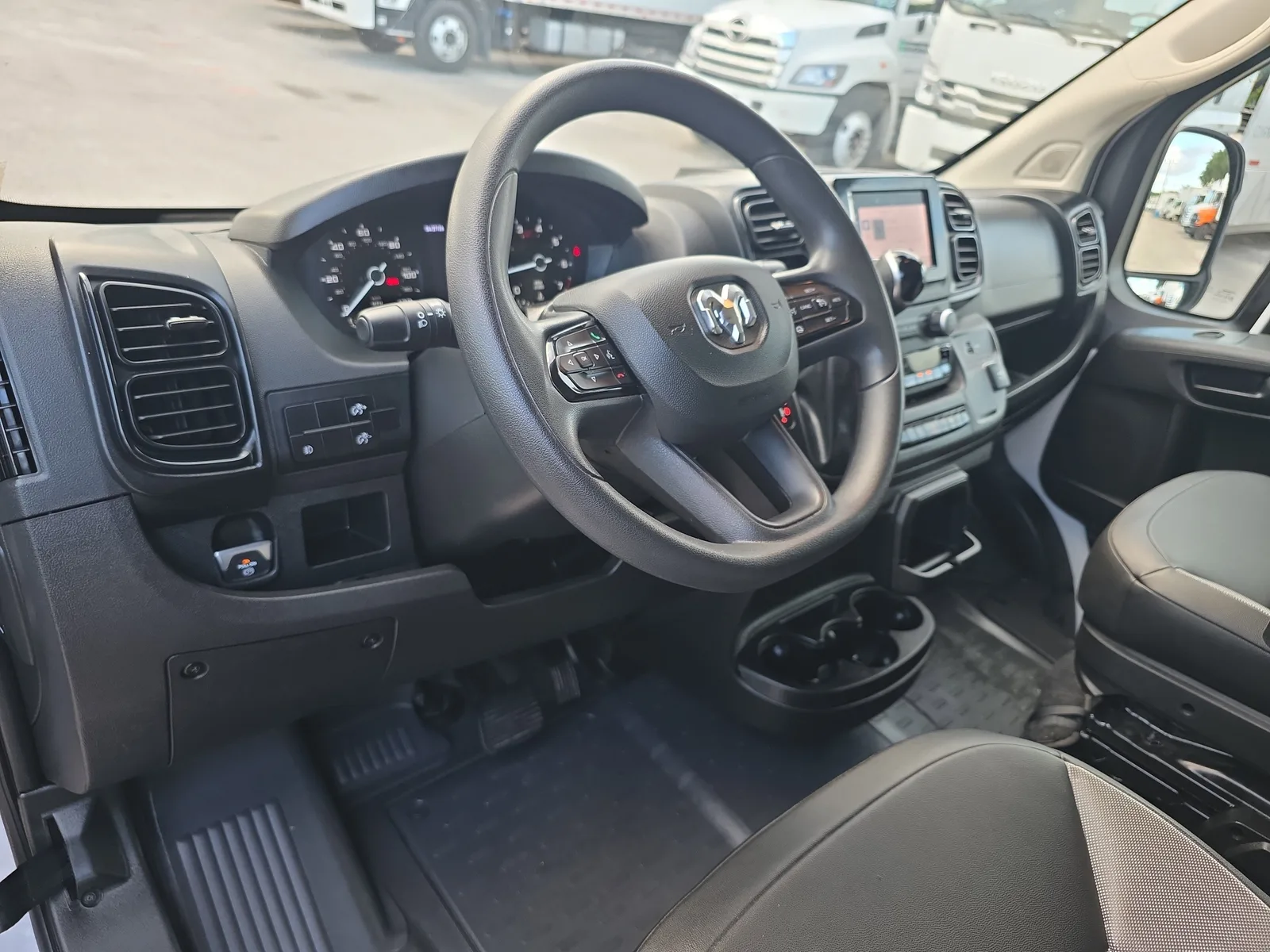 2025 RAM ProMaster Cargo Van Tradesman photo 20