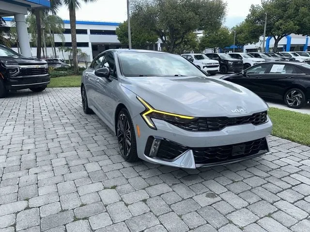 2025 Kia K5 GT photo 17