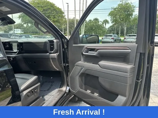 2026 GMC Sierra 1500 SLT photo 23
