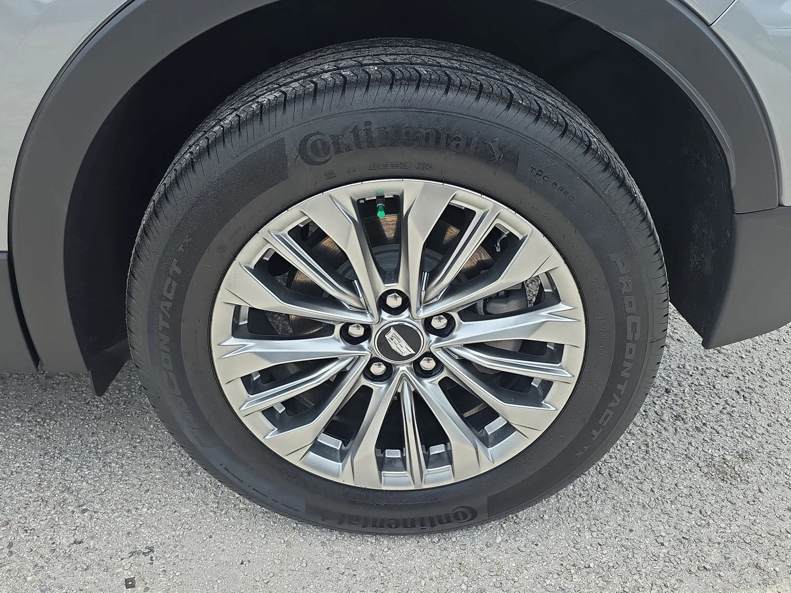 2025 Cadillac XT4 Premium Luxury photo 13