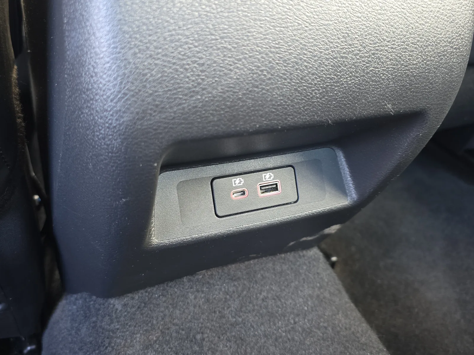 2025 Nissan Altima SR photo 19