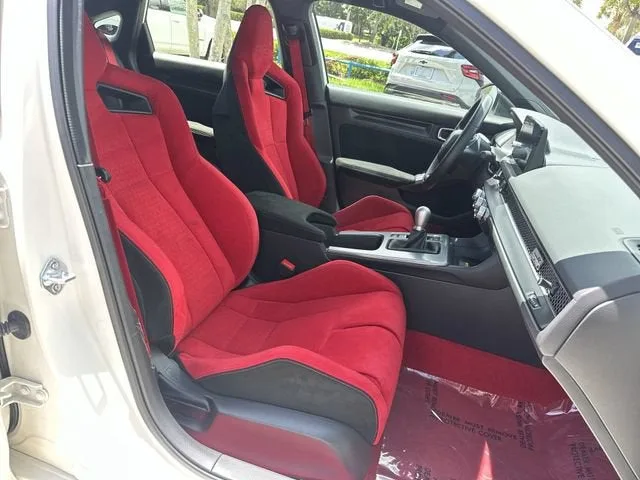 2025 Honda Civic Type R 5DR HB MT photo 29