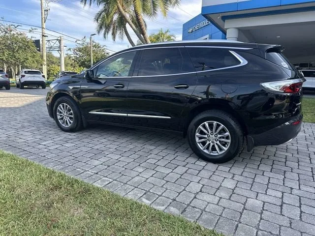 2023 Buick Enclave Essence photo 33