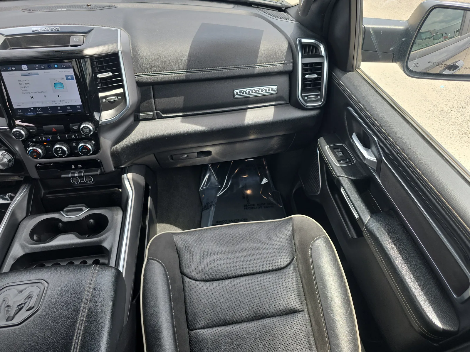 2024 RAM 1500 Laramie photo 19