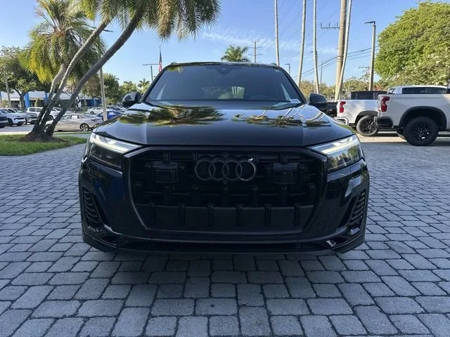 2025 Audi Q7 Prestige photo 19