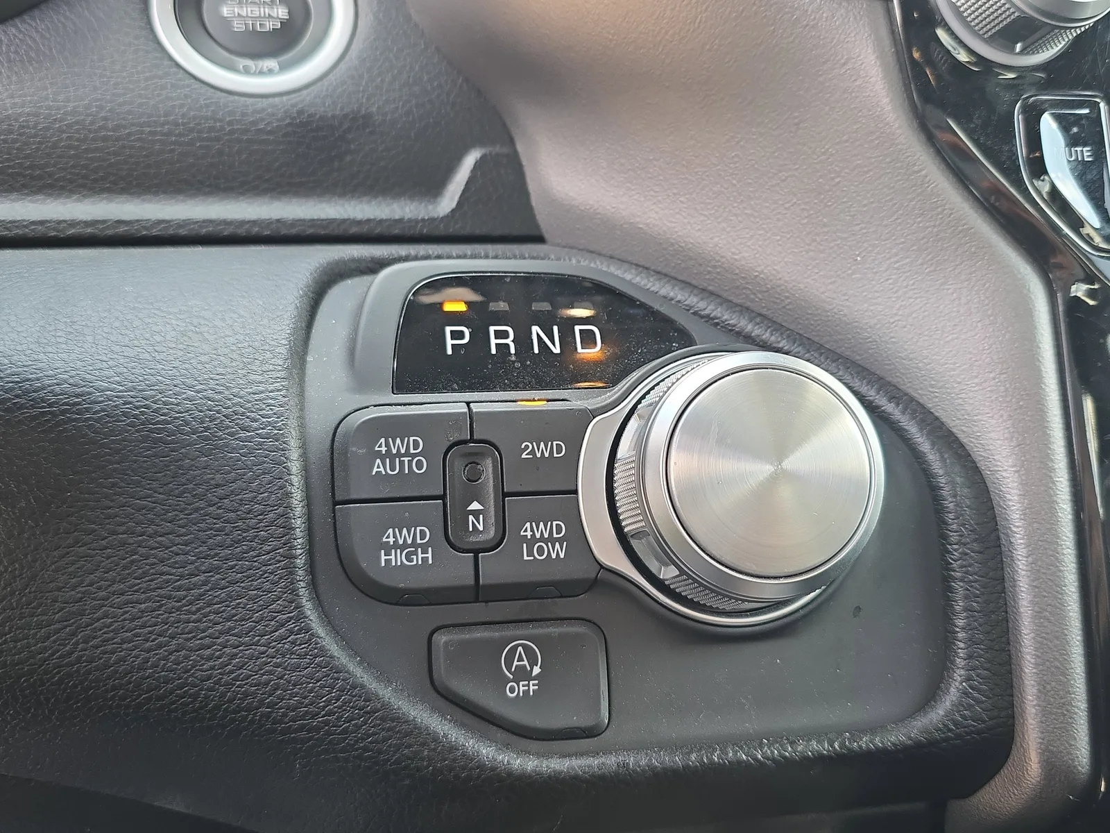 2026 RAM 1500 Laramie photo 32