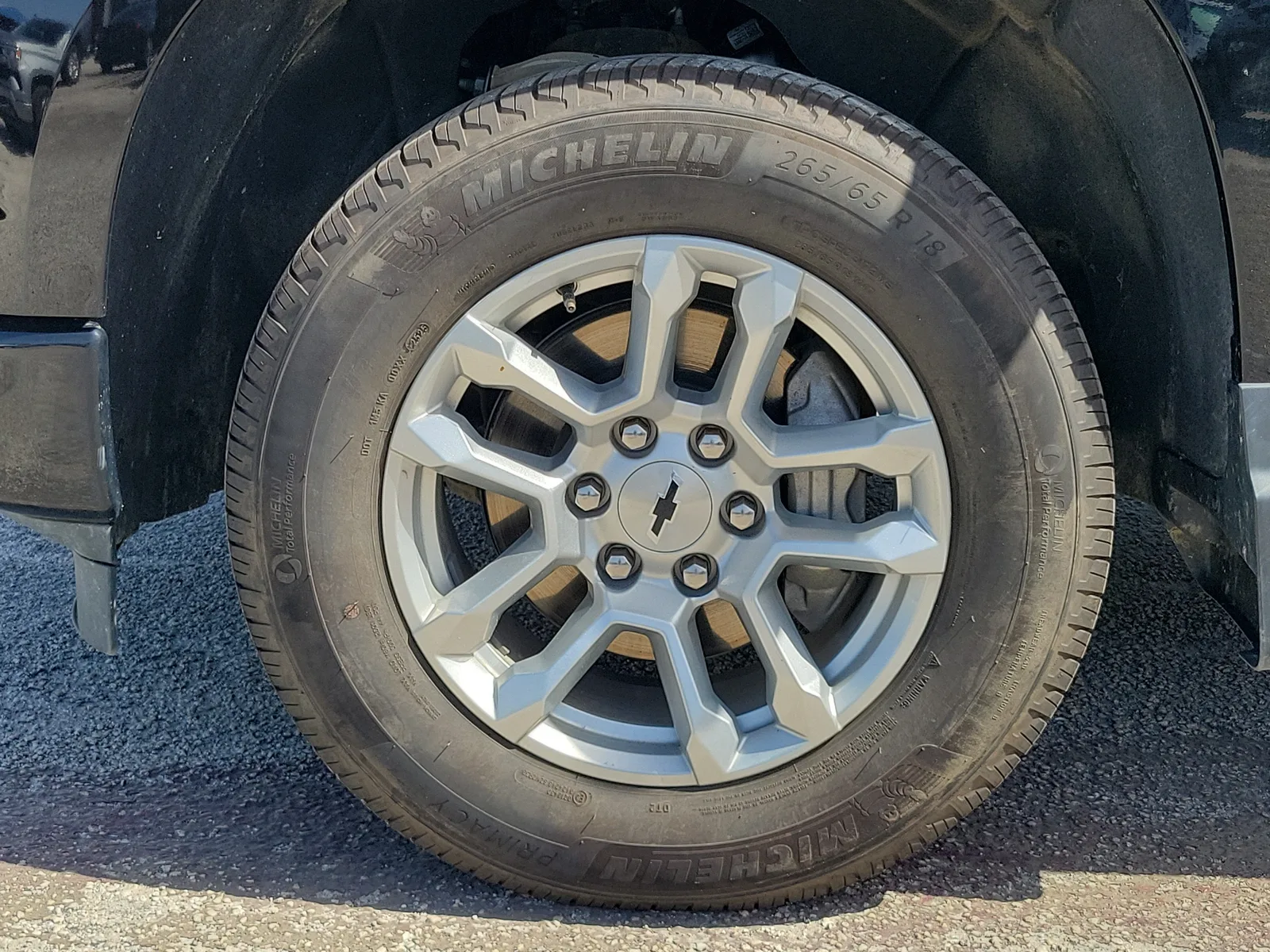 2026 Chevrolet Silverado 1500 RST photo 2