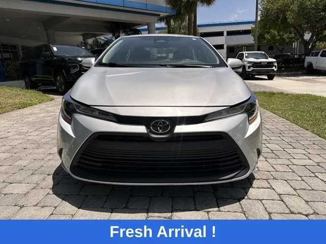 2024 Toyota Corolla LE photo 19