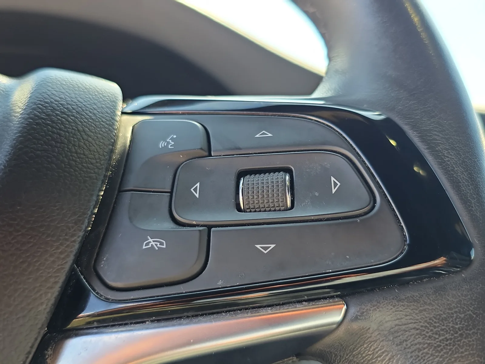 2024 Buick Enclave Essence photo 25