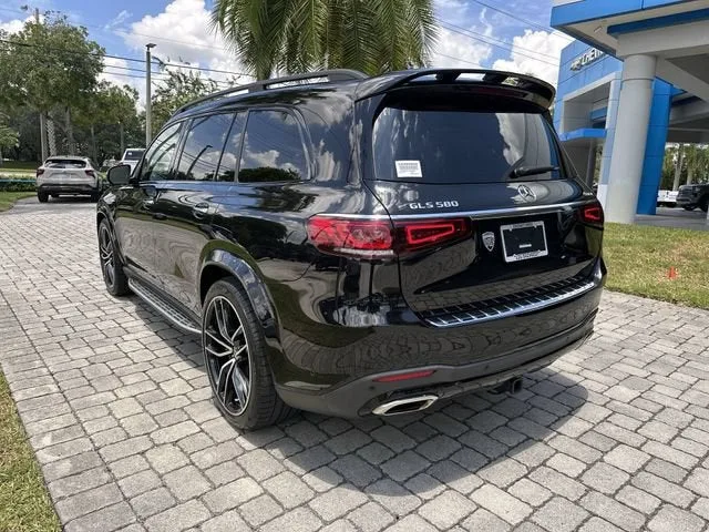2023 Mercedes-Benz GLS GLS 580 photo 34