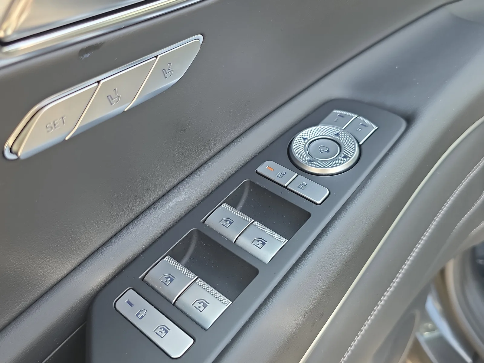 2026 Genesis GV80 2.5T photo 22