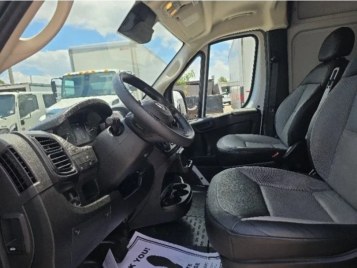 2025 RAM ProMaster Cargo Van Tradesman photo 25