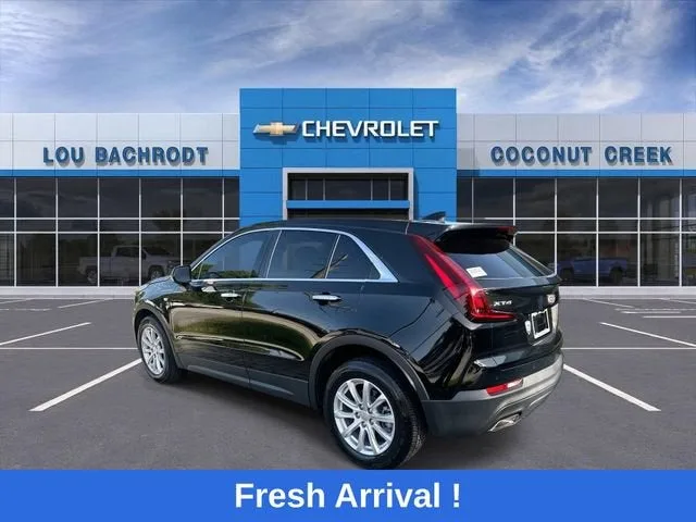 2023 Cadillac XT4 FWD Luxury photo 6