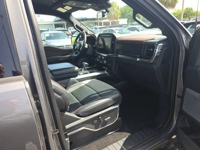 2023 Ford F-150 XL photo 17