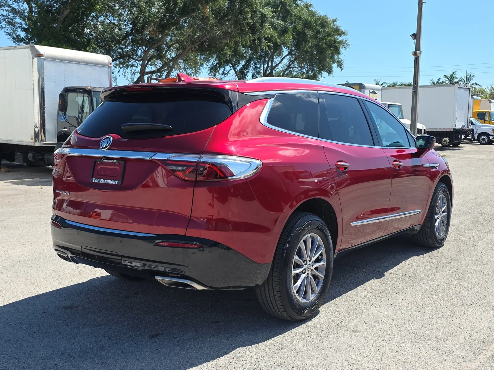 2024 Buick Enclave Essence photo 7