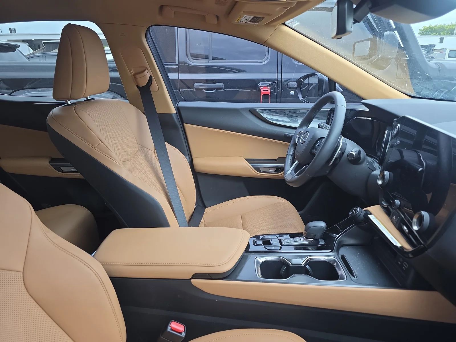 2025 Lexus NX NX 250 Premium photo 15
