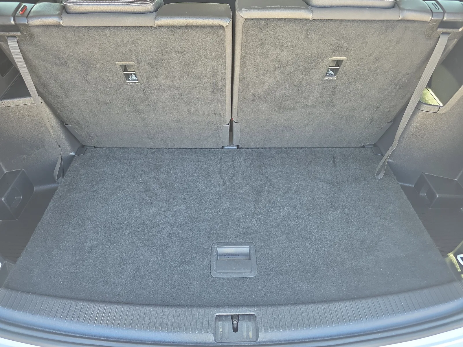 2024 Volkswagen Atlas 2.0T SE w/Technology photo 12