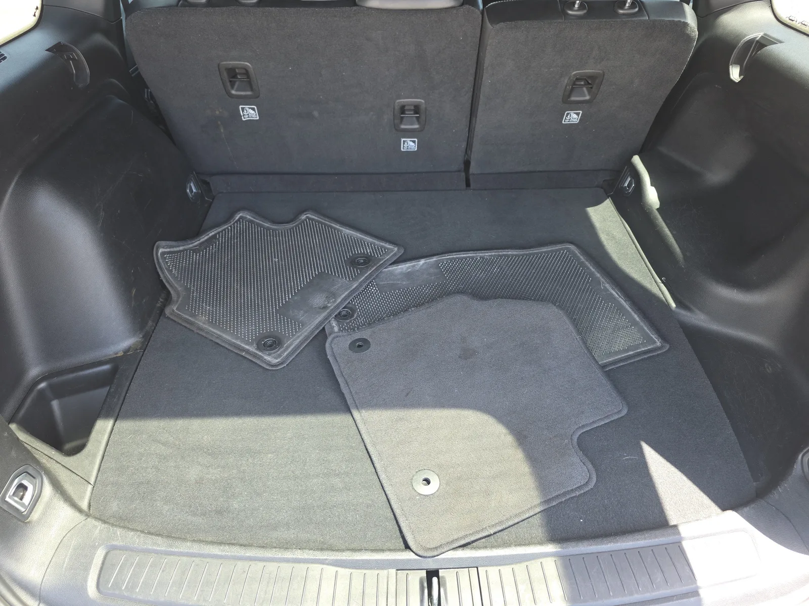2024 Jeep Grand Cherokee Altitude photo 11
