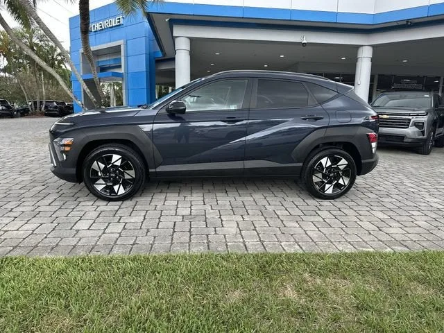 2025 Hyundai Kona SEL photo 32