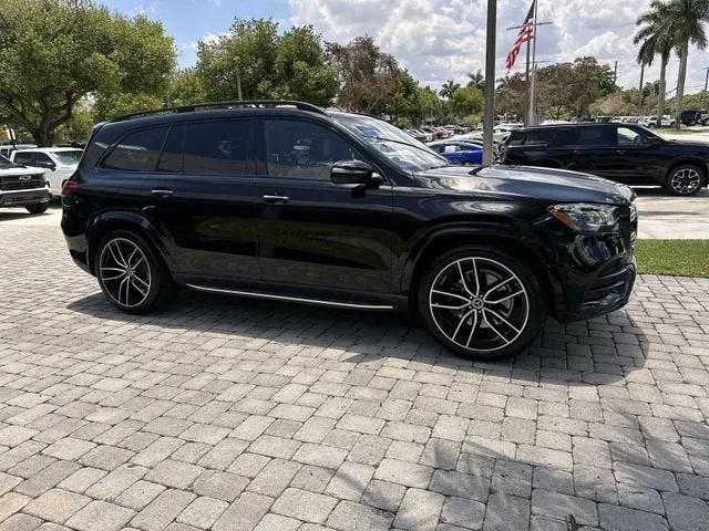 2023 Mercedes-Benz GLS GLS 580 photo 15
