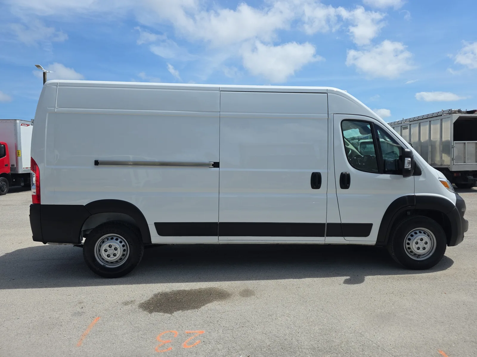 2025 RAM ProMaster Cargo Van Tradesman photo 8