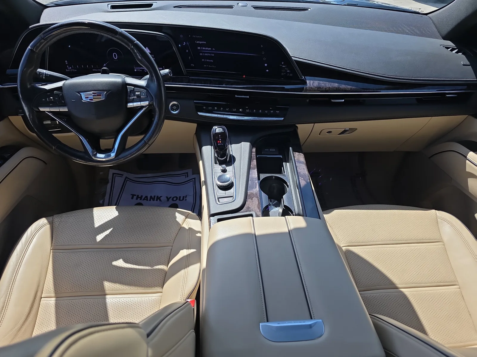 2023 Cadillac Escalade Premium Luxury photo 19