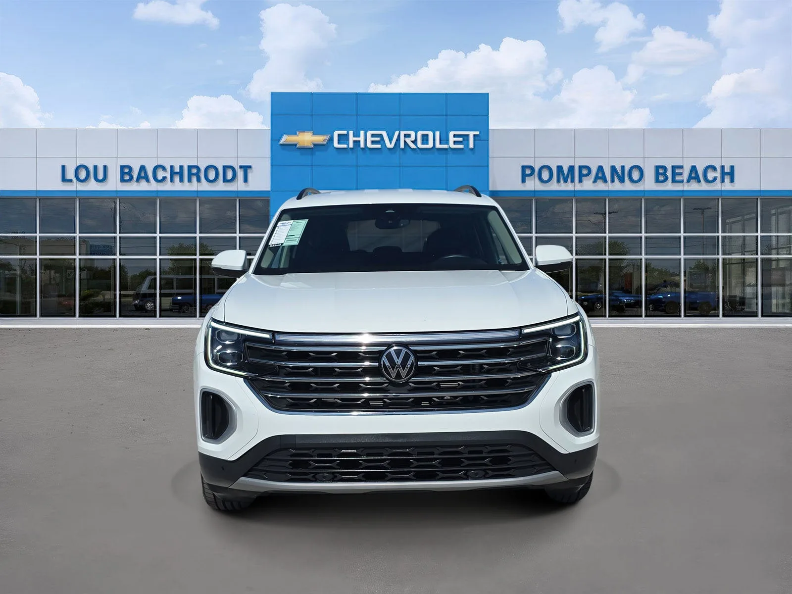 2024 Volkswagen Atlas 2.0T SE w/Technology photo 2
