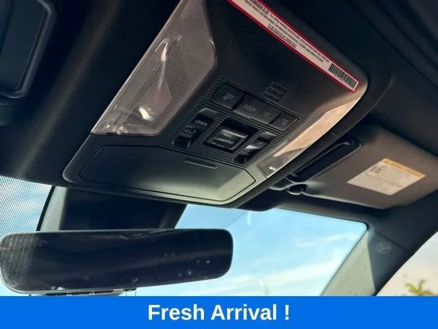 2023 Toyota RAV4 Hybrid XSE photo 10
