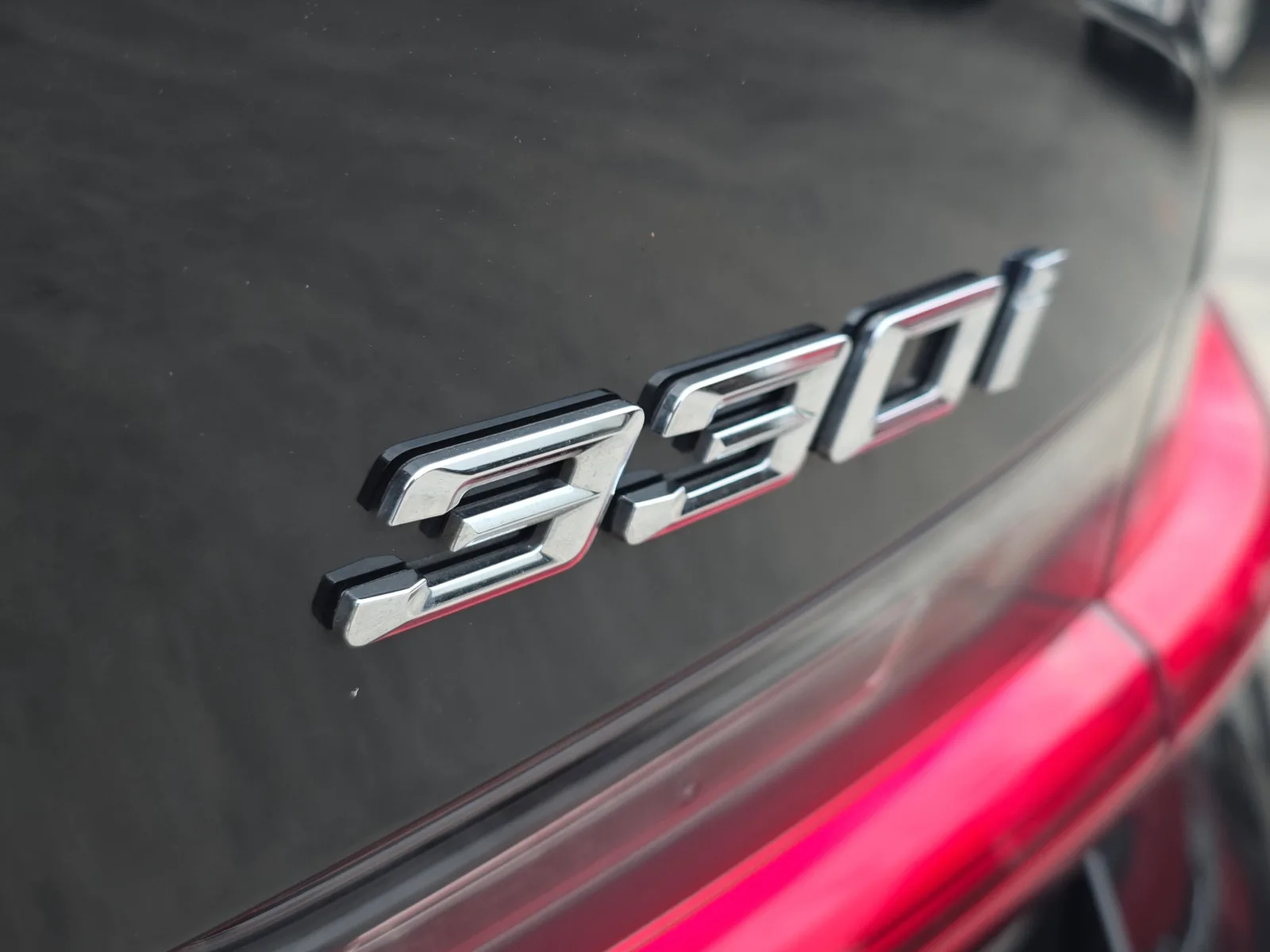 2025 BMW 3 Series 330i xDrive photo 11