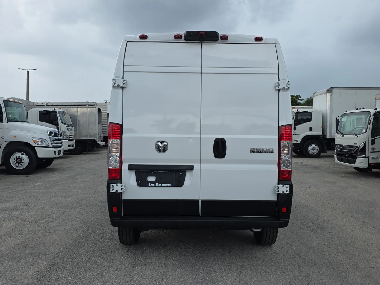 2024 RAM ProMaster Cargo Van Tradesman photo 6