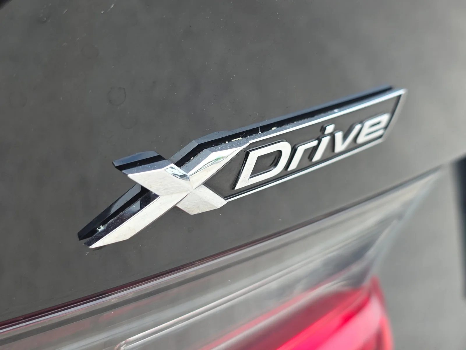 2025 BMW 3 Series 330i xDrive photo 10