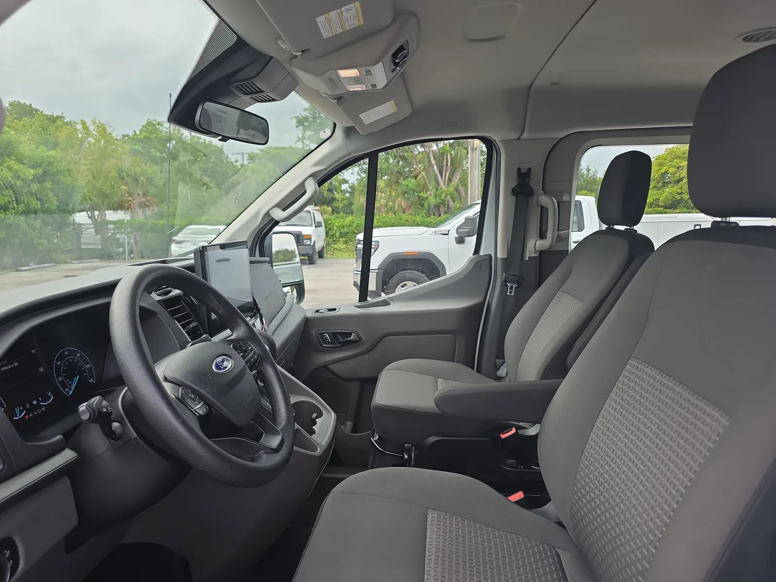 2024 Ford Transit Passenger Wagon XL photo 24