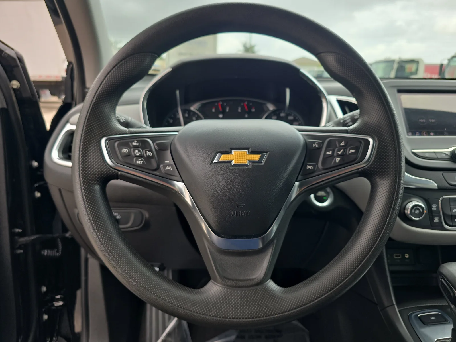 2023 Chevrolet Equinox LT photo 27