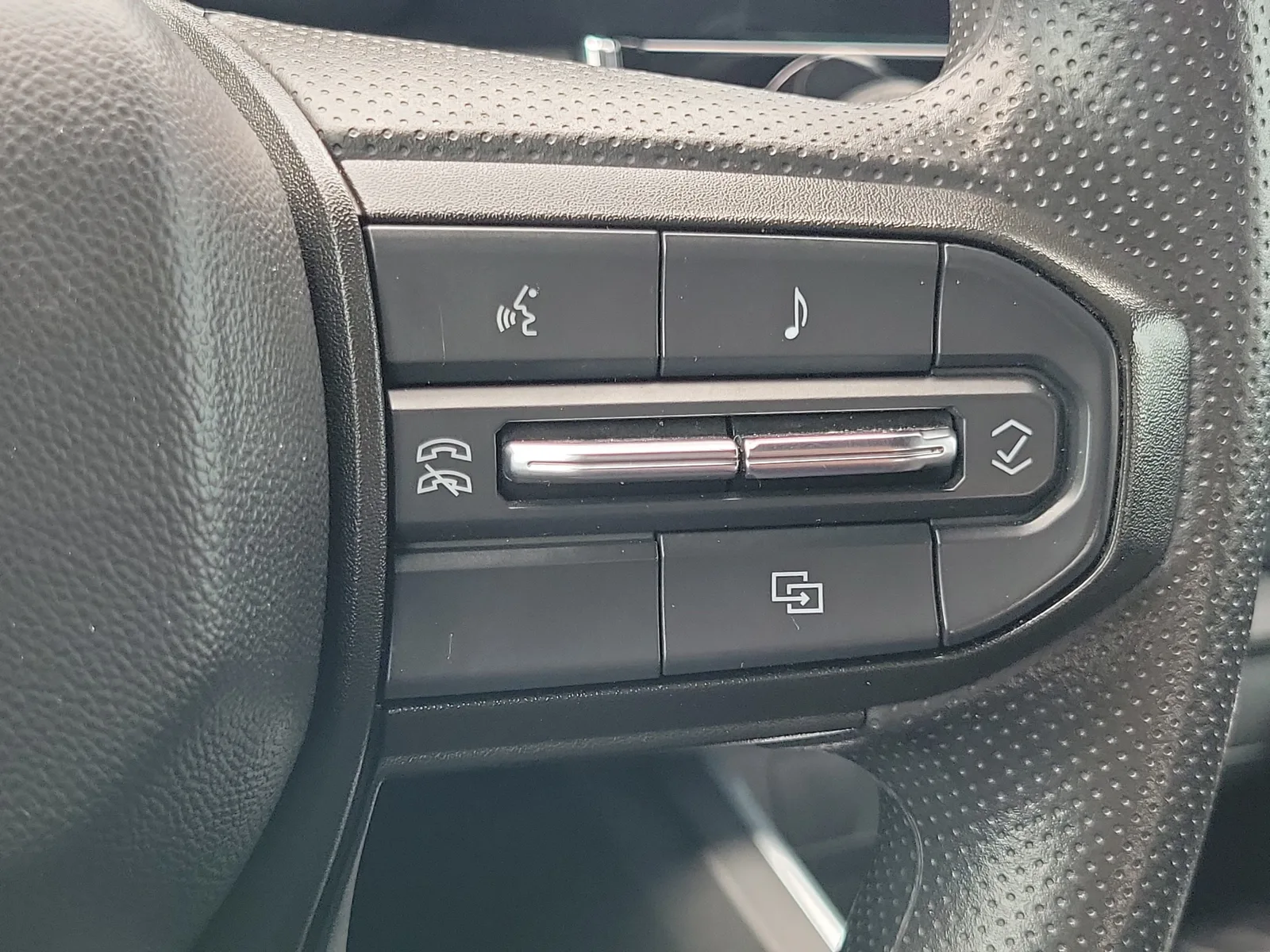 2023 Chevrolet Colorado Trail Boss photo 29
