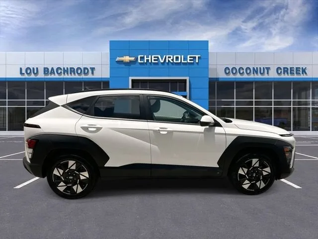 2025 Hyundai Kona SEL photo 9