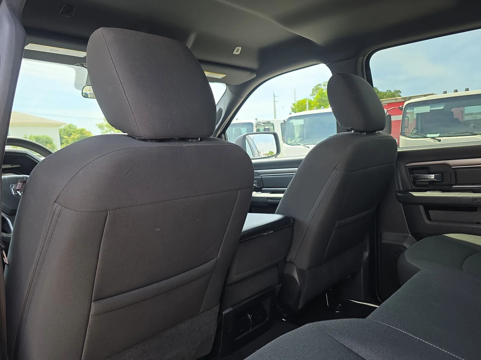 2024 RAM 1500 Classic Warlock photo 15