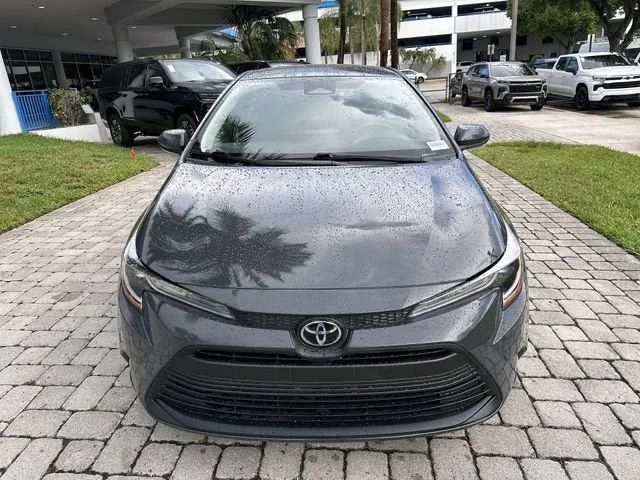 2023 Toyota Corolla LE photo 18