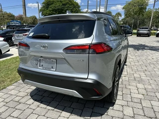 2023 Toyota Corolla Cross XLE photo 37