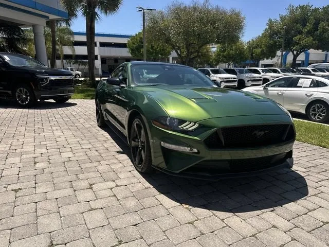2022 Ford Mustang GT photo 17